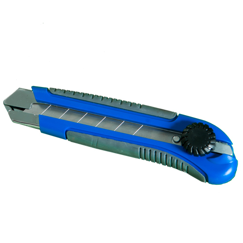 Snap-off blade cutter, retractable